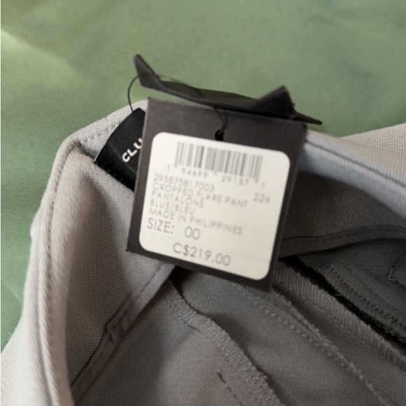 Brand new Club Monaco Cropped and Flared pants(size 00) - Picture 3 of 3